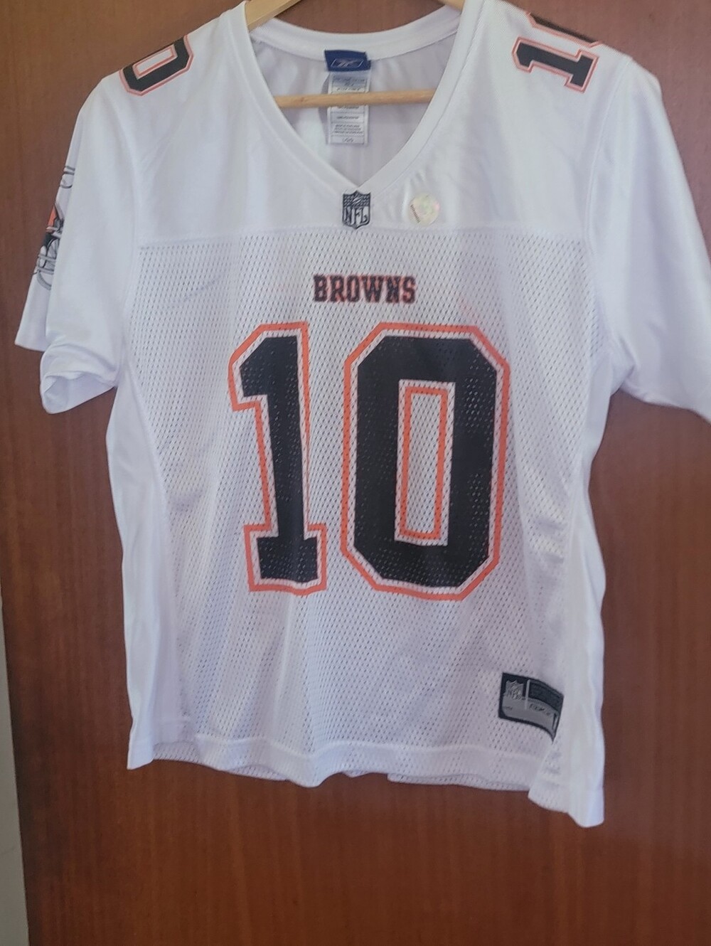 Reebok Cleveland Browns Quinn #10 White NFL Football Jersey Youth Size L